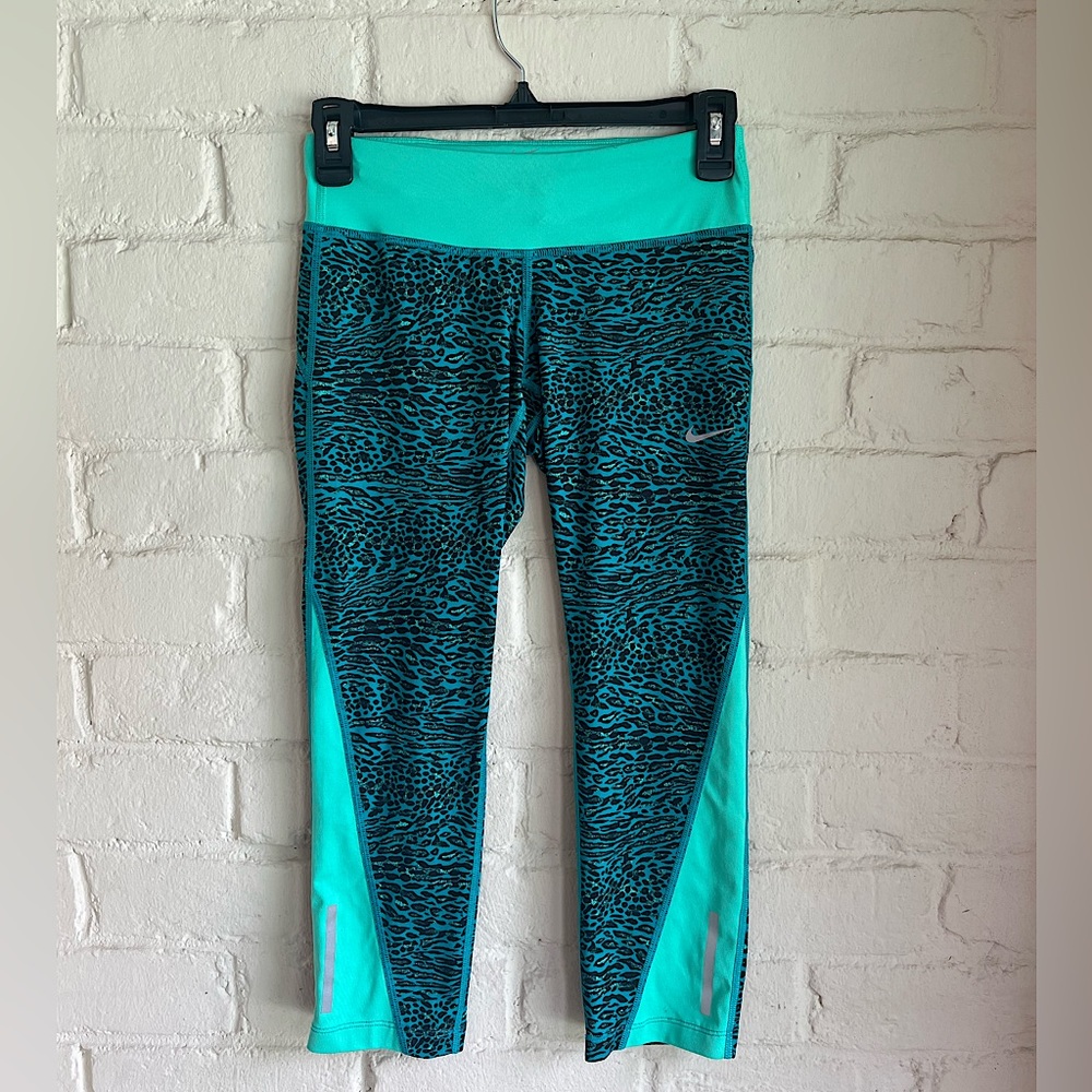 Nike Dri-fit size xs green teal and black stretch workout running capris